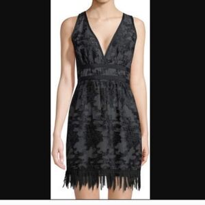 Brand new Max Studio dress size 6